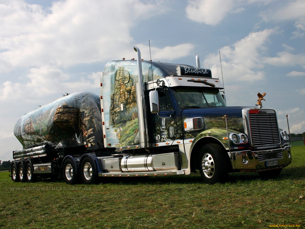 , freightliner